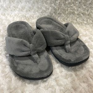 Vionic Shoes Vionic Gracie Slippers Poshmark